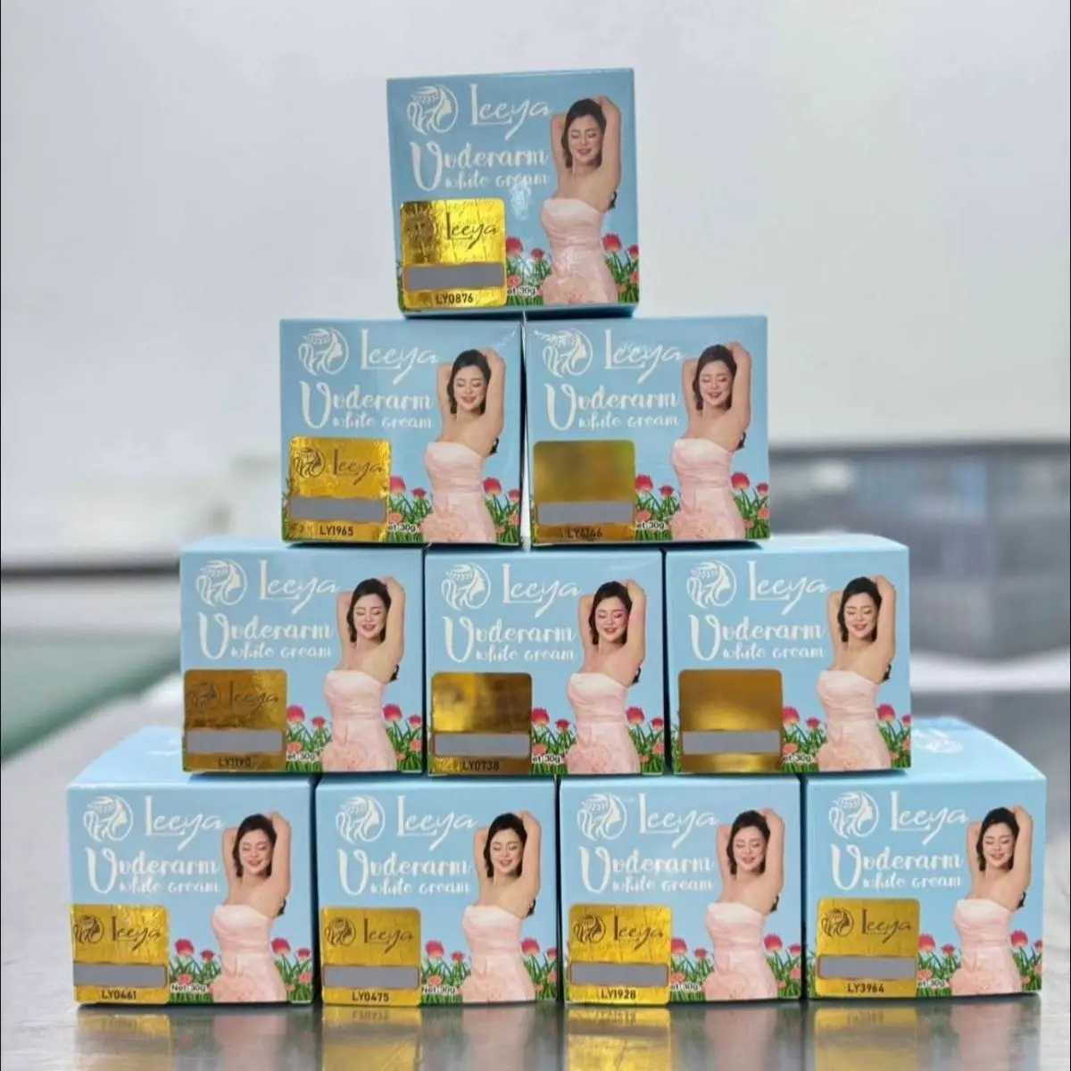 Leeya Thai Underarm Cream 30g, Whitening Brightening & Moisturizer, Hydrates & Firms Skin, Dark Spot Corrector