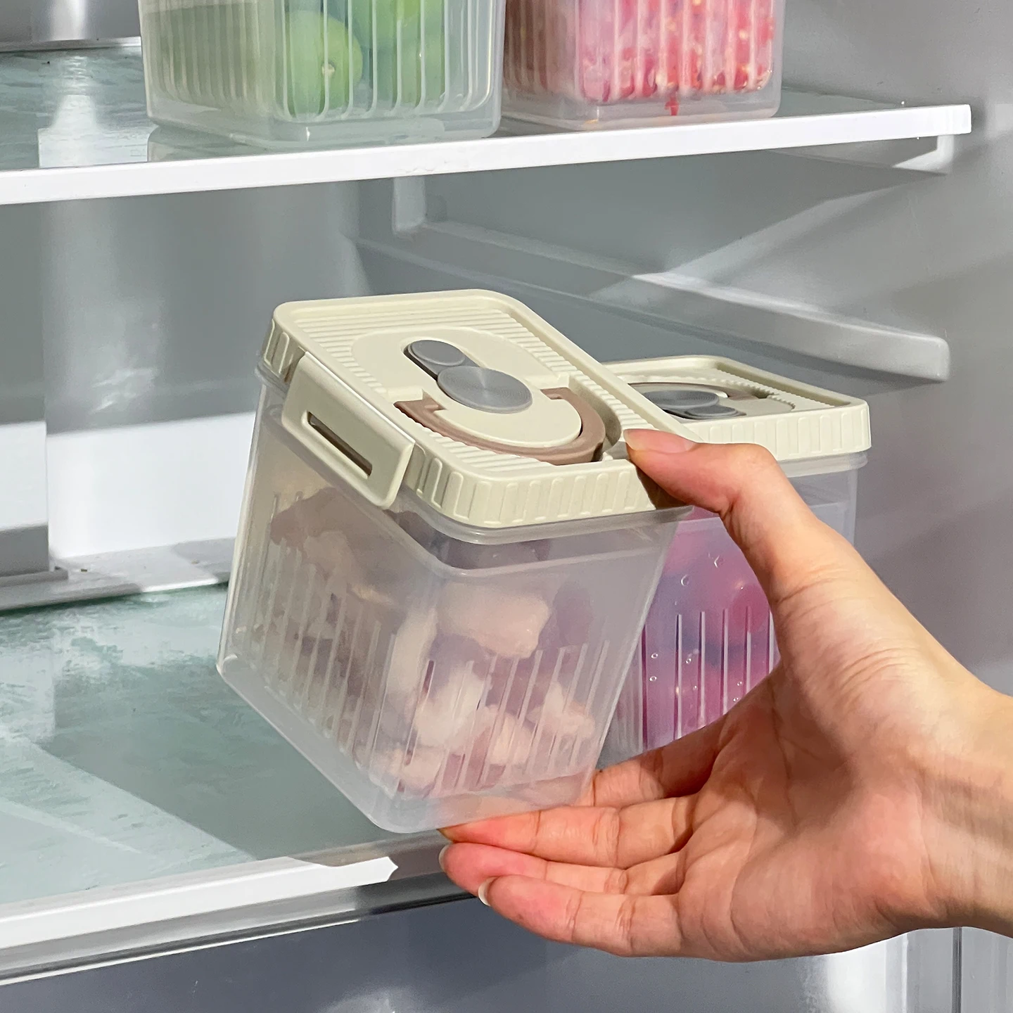 Aufbewahrungsbox für Zwiebeln, Ingwer und Knoblauch ﻿ Mit Abtropfkorb Plastik-Kühlschrank-Frischhaltebox Stapelbare Aufbewahrungsbox N