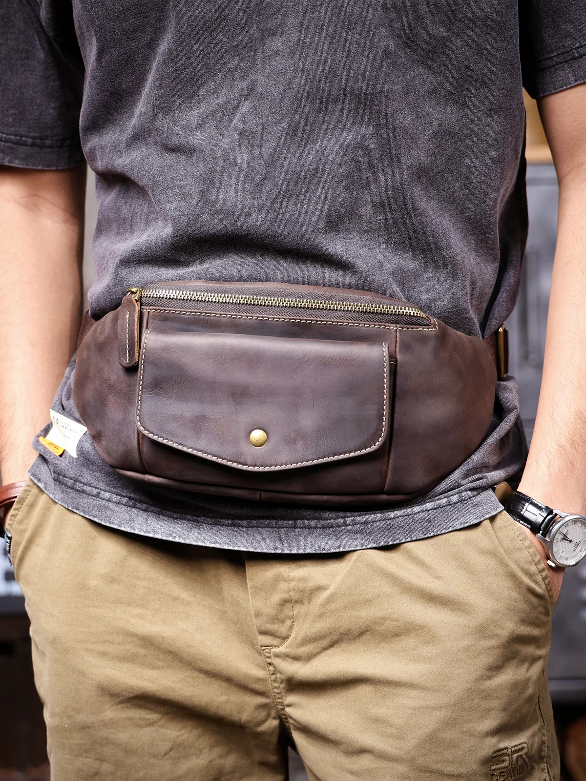 Outdoor daily sports handmade crazy horse cowhide men's chest bag vintage luxury genuine leather small shoulder crossbody bag
