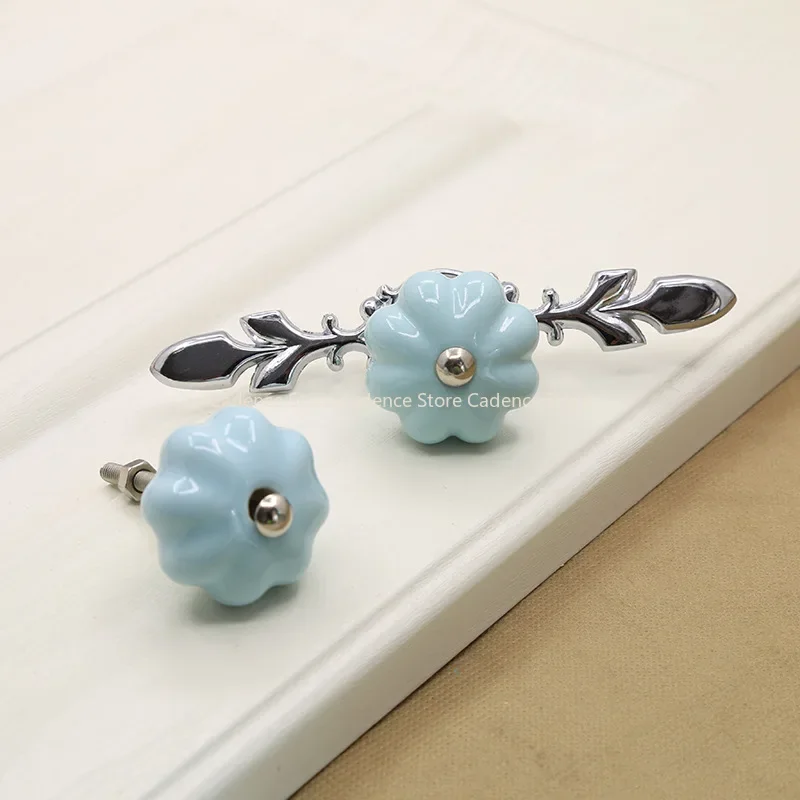 10pc 35mm hand-decorated Chic Vintage Ceramic Drawer Knobs Flower-shaped Drawer Pull Cupboard Door Porcelain Retro Handles