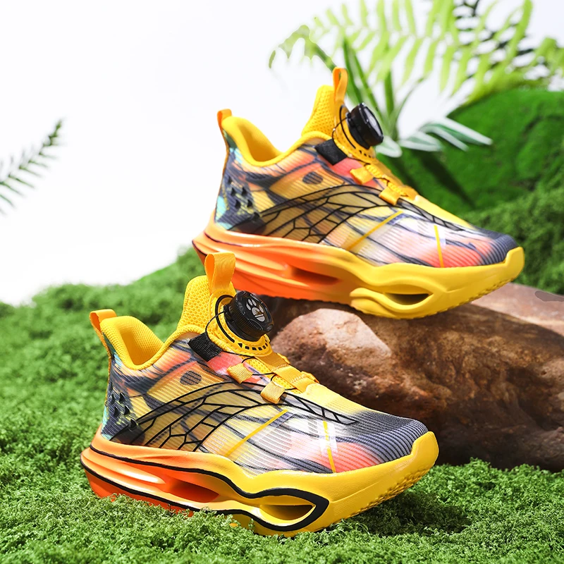 

Anti Slip Classic Children Sneakers Ventilated Surface Fashion Daily Outdoor Shoes