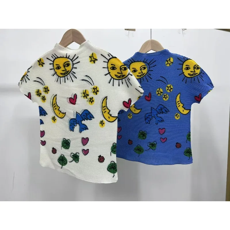 Thin Temperament Shirt Short-sleeved Stand-up Collar Top Women's Pleated 2026 Summer New Skin-friendly High-elastic Large-size