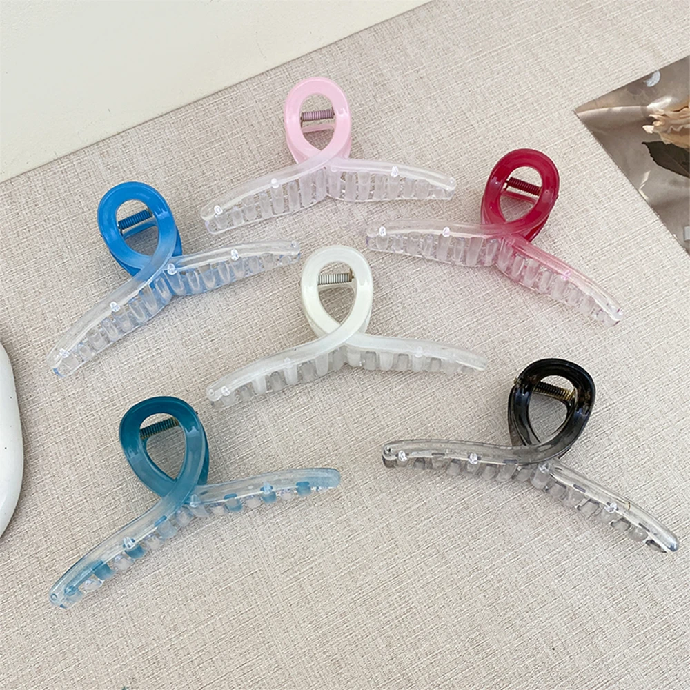 New Korean Large Gradient Color Hair Clip for Women's Simple Temperament Coiled Hair Shark Clip Girl Hair Accessories