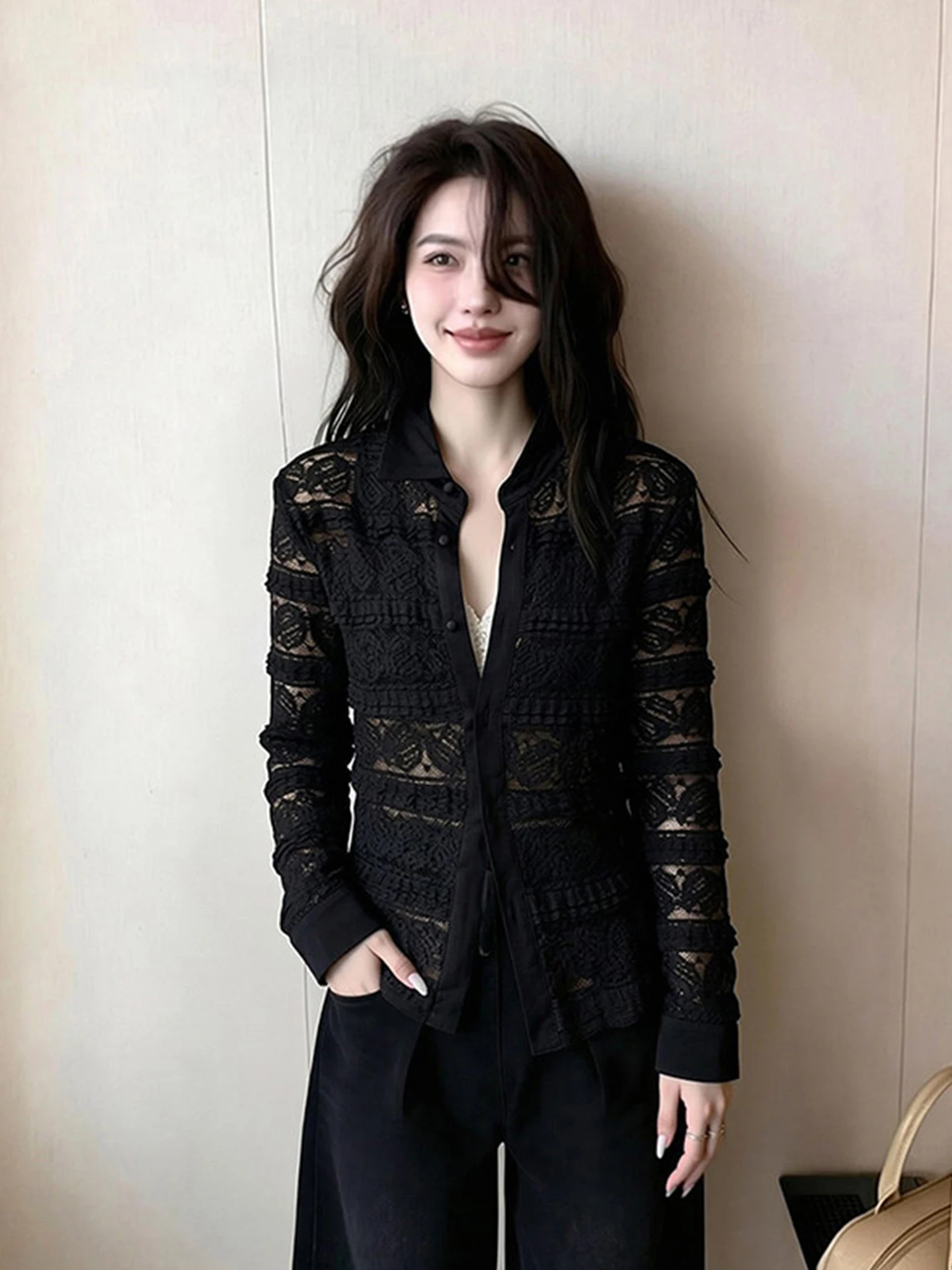 

Spring Commute Faionable Lace irt Long Sve Women's Single Button Design Sensible Sle Versatile Casual Office Top