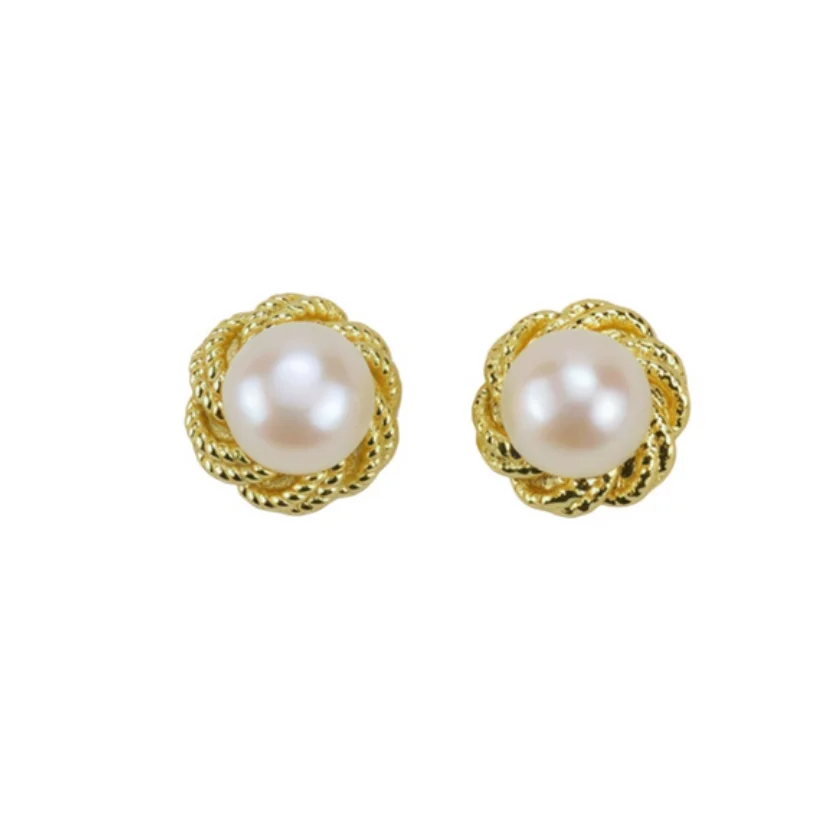 

RARE CHARMING PAIR OF GENUINE PEARL EARRING