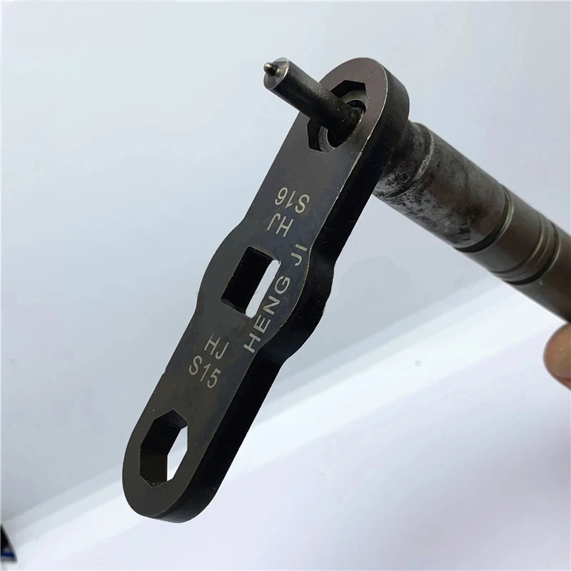 

Ключ для снятия крышки пьезоинжектора COMMON RAIL, восьмиугольный 15 мм, 16 мм для Land Rover