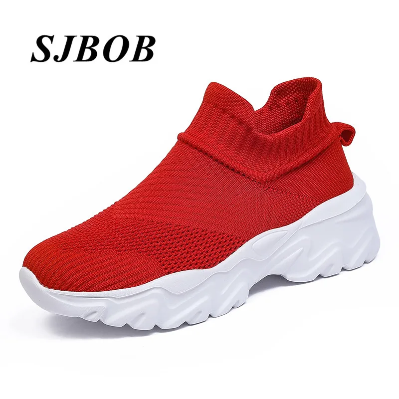 

Trendy Red Women Socks Trainers Large Size 46 Knit Breathable Men Running Sneakers Lightweight Couples Socks Shoes Tenis Hombres