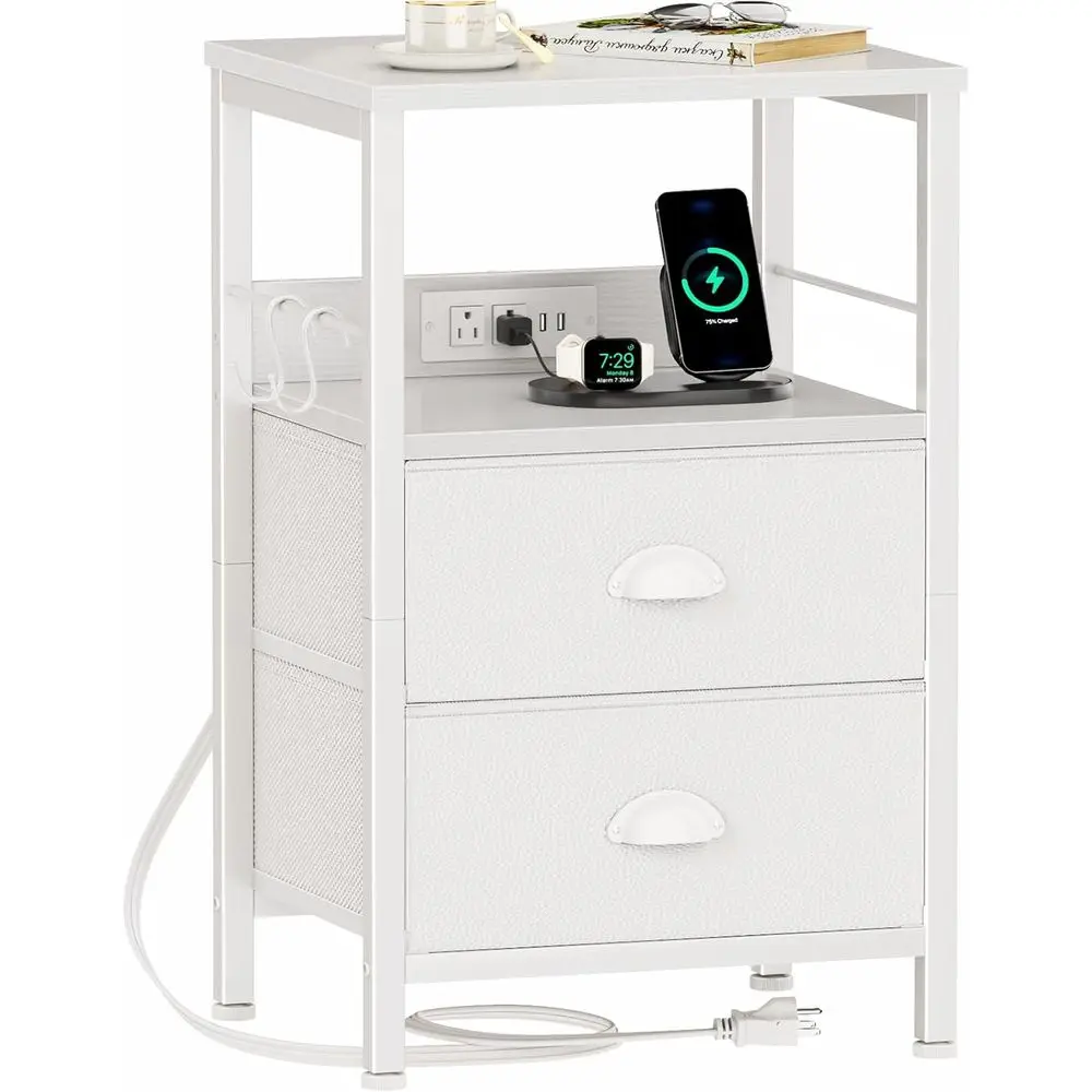 

Прикроватная тумбочка с зарядной станцией, тканевыми ящиками, USB-портами и розетками, полкой для хранения и крючками, для гостиной