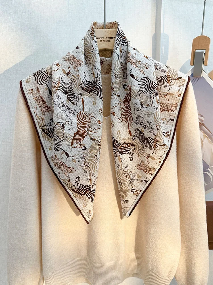 ベージュゼブラシルクウールスカーフ女性の多機能両面スクエアショールショルダーラップ春秋の新スタイル高級感