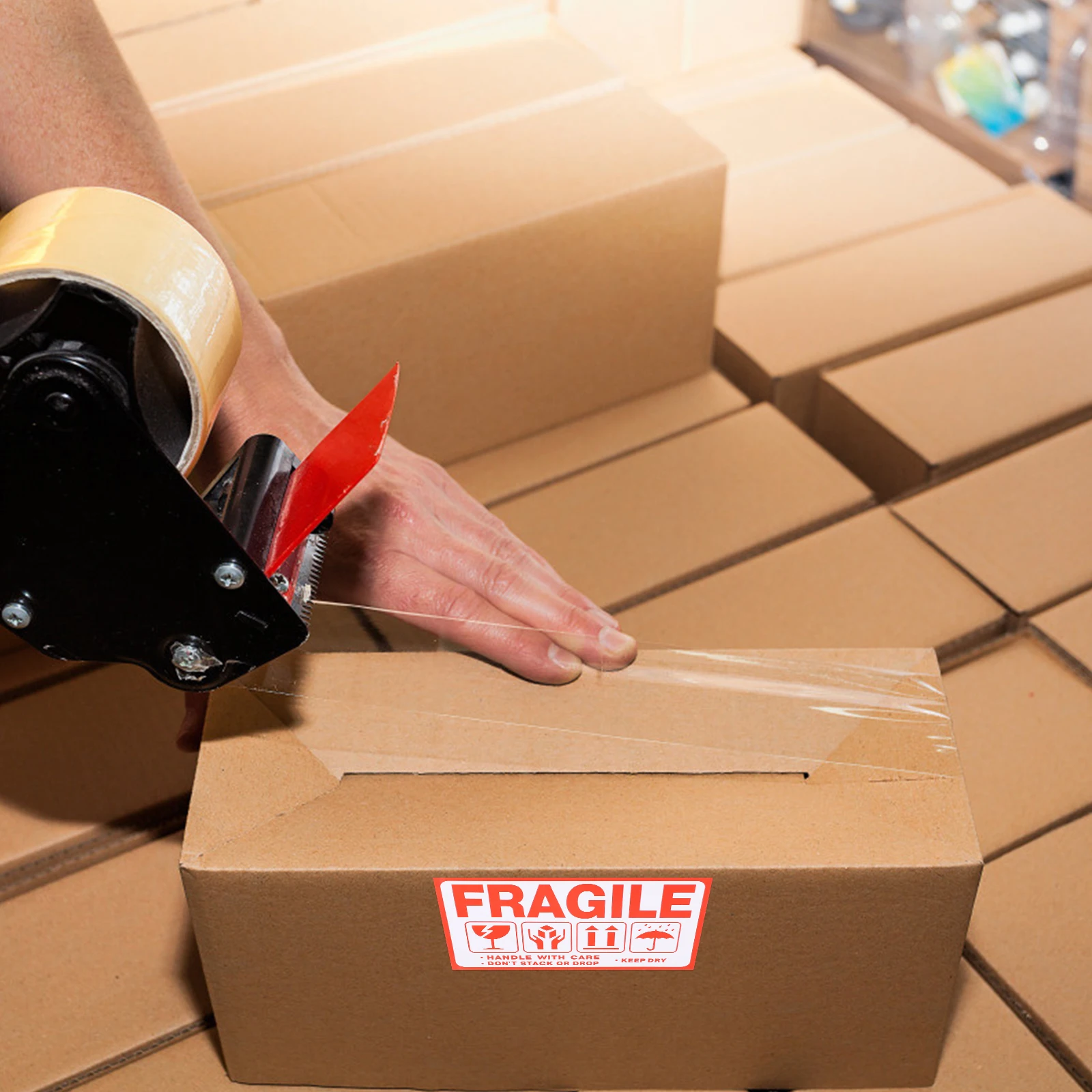 

Fragile Warning Labels Self-Adhesive Packaging Shipping Caution Stickers For Moving Fragile Items Red White Box Design