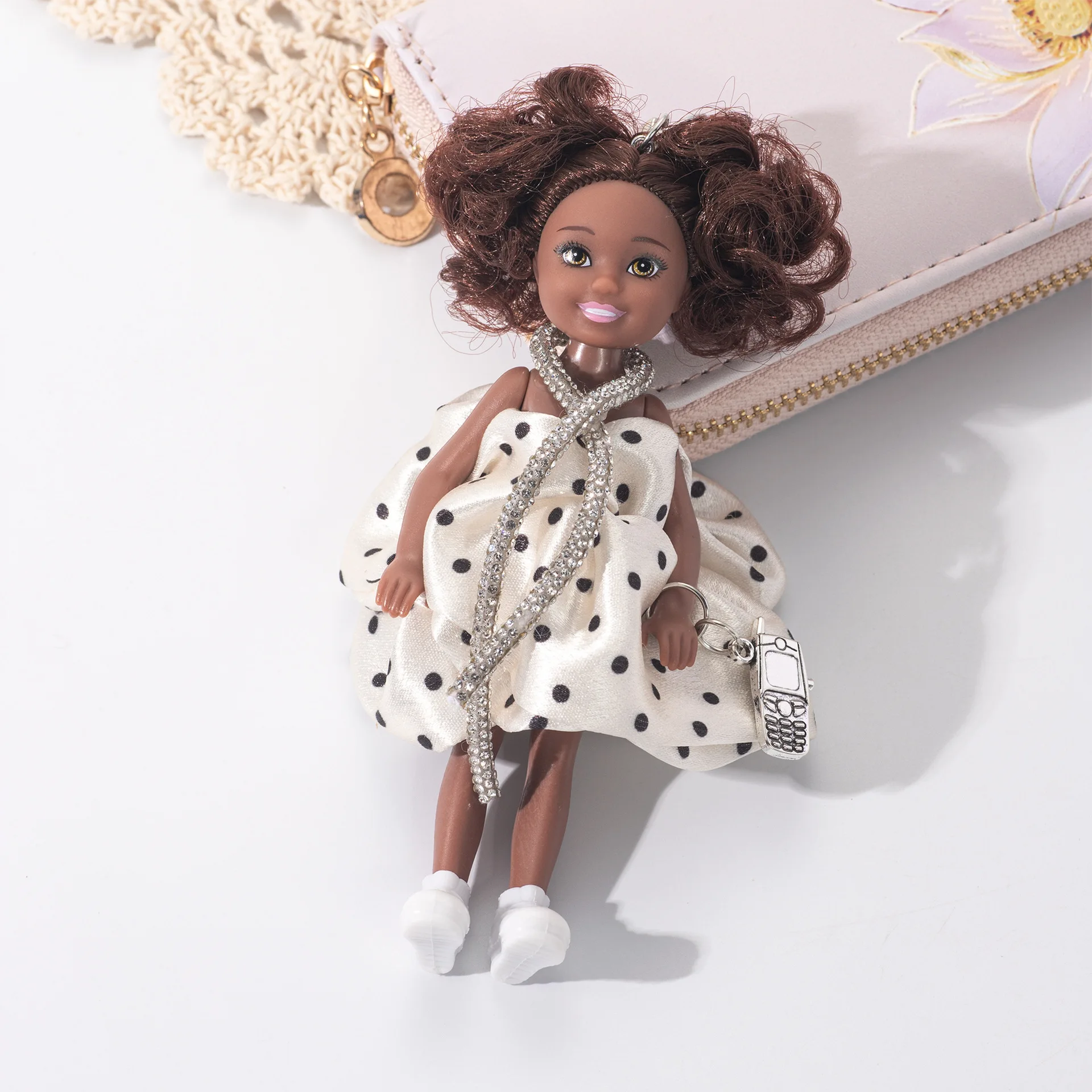 شعبية لطيف الأفريقية بابي دمية على شكل أميرة مفتاح قلادة موضة البولكا نقطة فستان أسود الجلد دمية على شكل أميرة حقيبة ديكور هدية عيد ميلاد