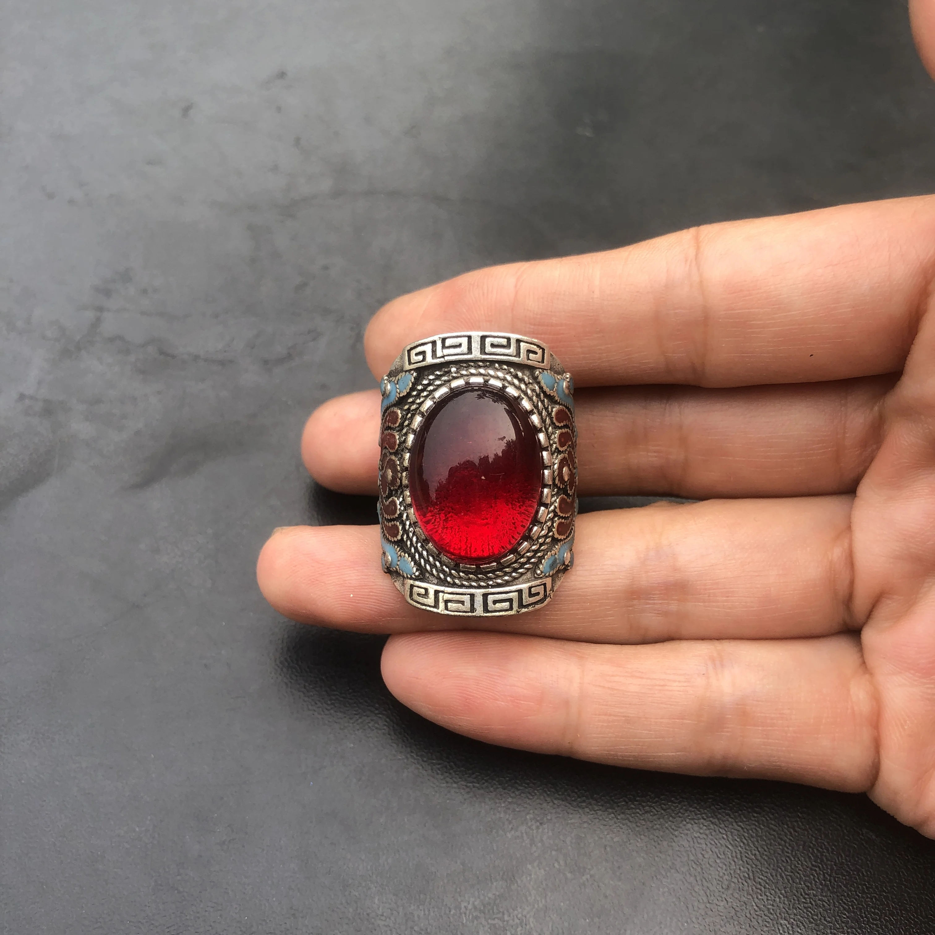 Vintage Ethnic Adjustable Ring, Antique Silver‑Tone Oval Red Gem Ring, Enamel Filigree Craft Retro Chinese Pattern Wide Band Rin