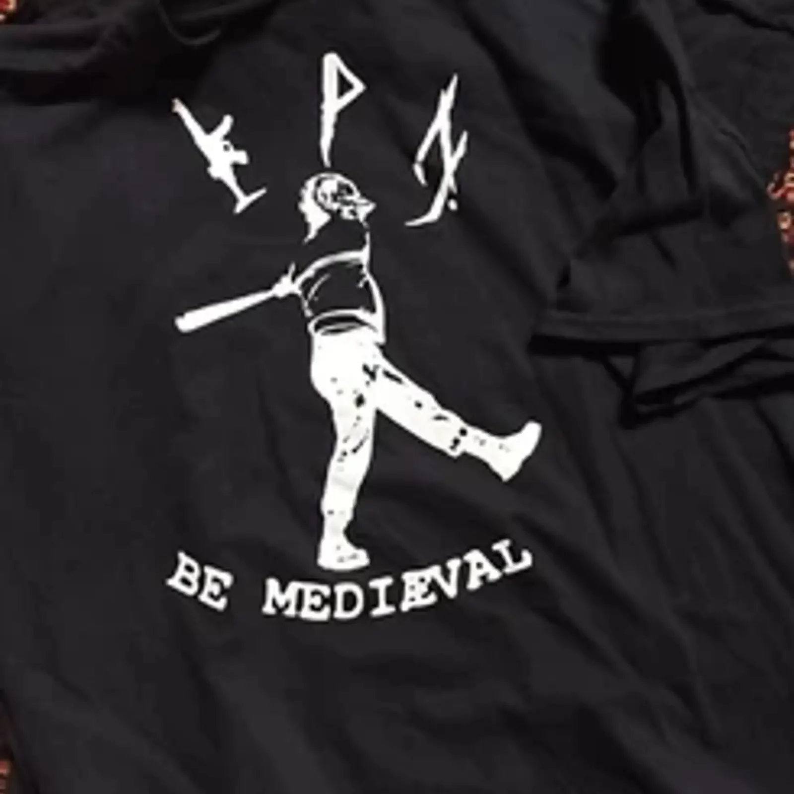 Футболка Peste Noire Band Be Mediæval черная, с коротким рукавом, все размеры, JJ3500, винтажная, мягкая, повседневная, комфортная, слегка состаренная.