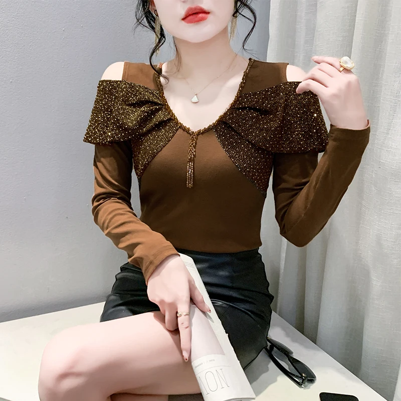 Women's T-shirt 2025 autumn collection new sexy V-neck off shoulder long sleeved T-shirt chic nail drill base shirt slim fit top
