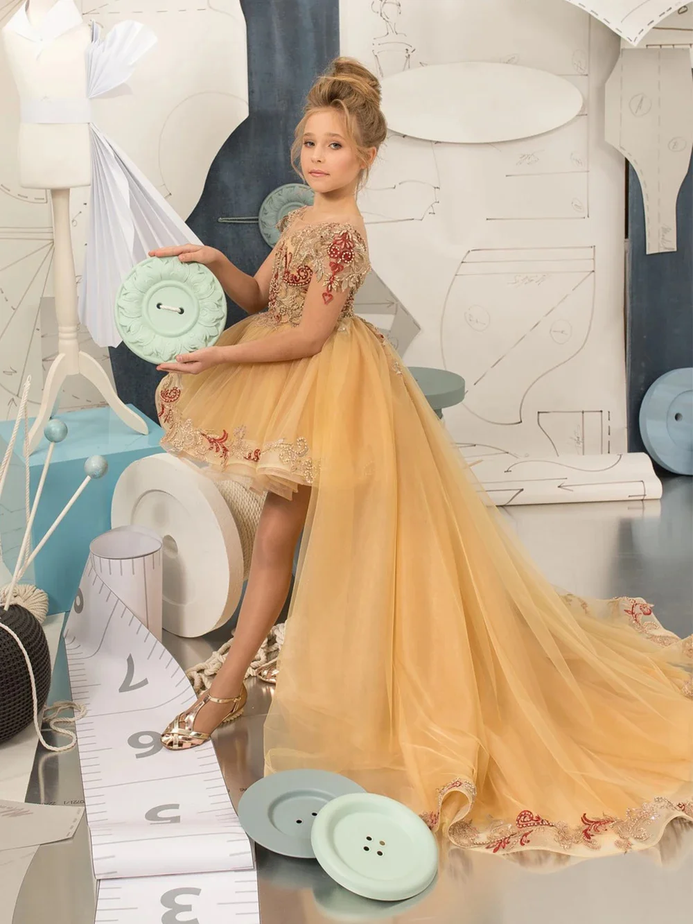 abito-da-damigella-d'onore-per-matrimonio-in-tulle-con-applicazioni-e-strascico-staccabile-elegante-abito-da-ballo-per-bambini-per-feste-di-compleanno-e-prima-comunione-personalizzabile