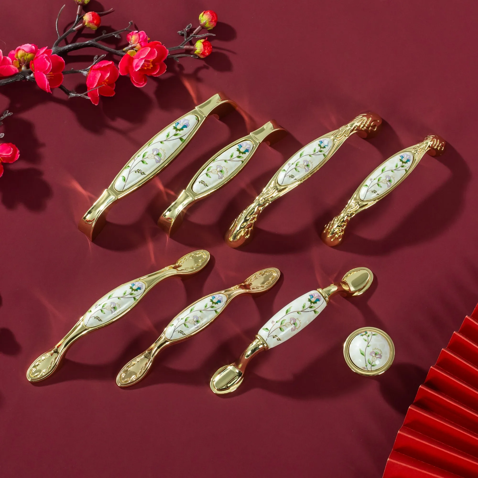 Bright Gold Flower Cabinet Handles and Knobs White Ceramic Luxury Cupboard Pulls Elegant Wardrobe Handles Furniture Hardware