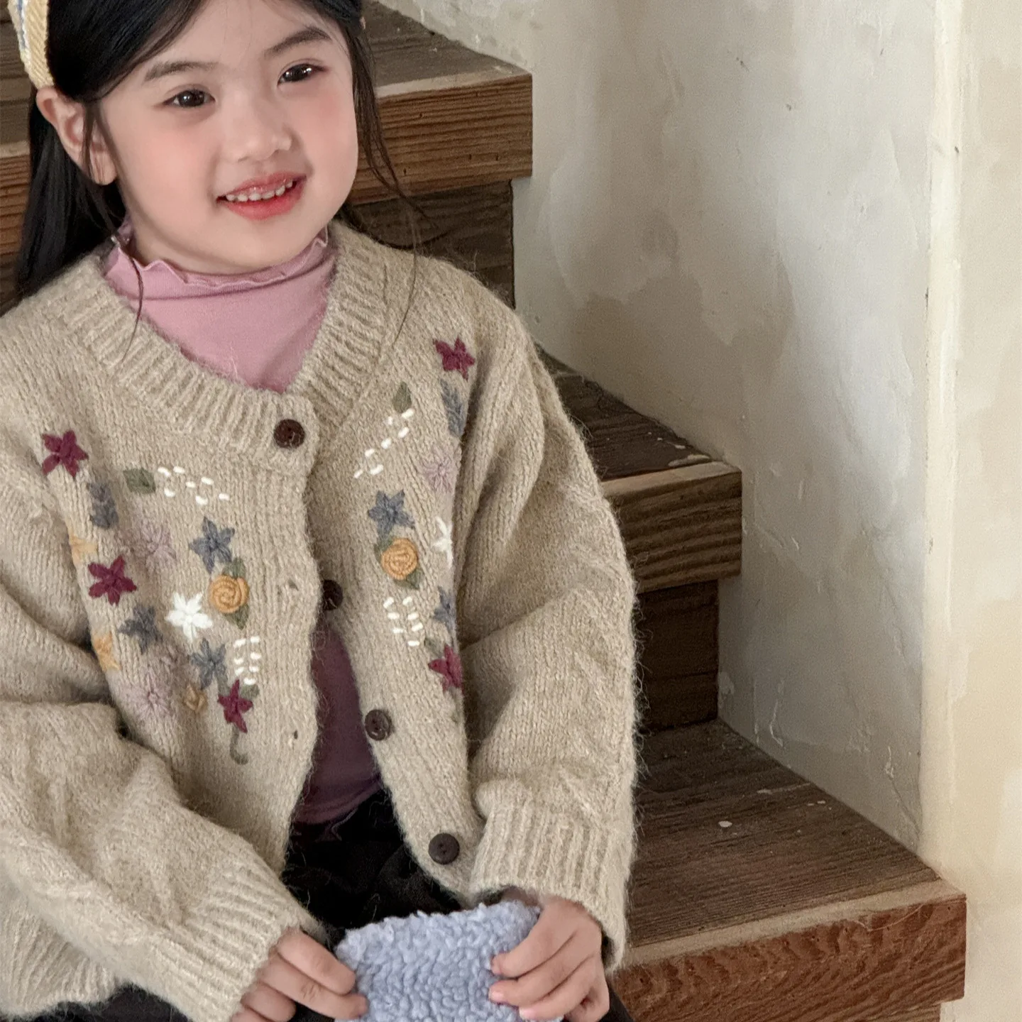 

Children's Sweater 2025 Autumn New Korean Version Girls Handmade Crochet Cardigan Children Versatile Sweater Knitted Cardigan