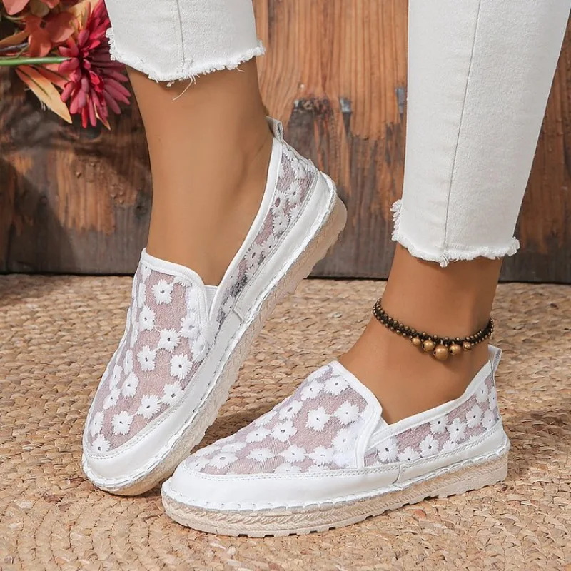 

Fashion Embroidered Women's Shoes 2026 Summer Breathable Mesh Sneakers Women's Comfortable Platform Casual Shoes Tenis