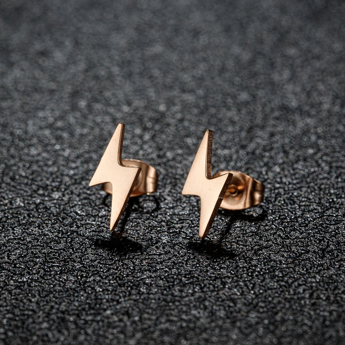 punk Stainless Steel Lightning Bolt Earrings for women men Prevent Allergy Metal gold color   tragus piercing earring
