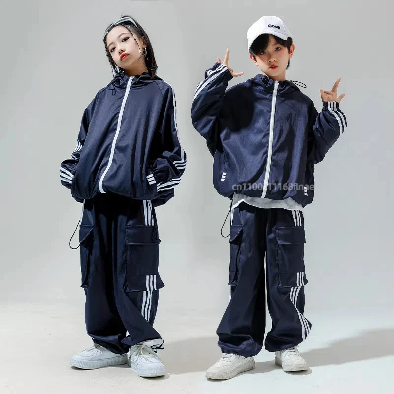 

New Trendy Street Dance and Jazz Costume Sets for Boys and Girls, Including Jackets and Pants, in a Children's Hip-hop Style