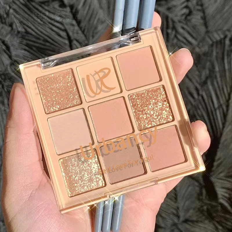 لوحة ظلال عيون فاخرة مكونة من 9 ألوان - تأثير مخملي غير لامع ولامع، متين مقاوم للماء، توت، بني وألوان عارية