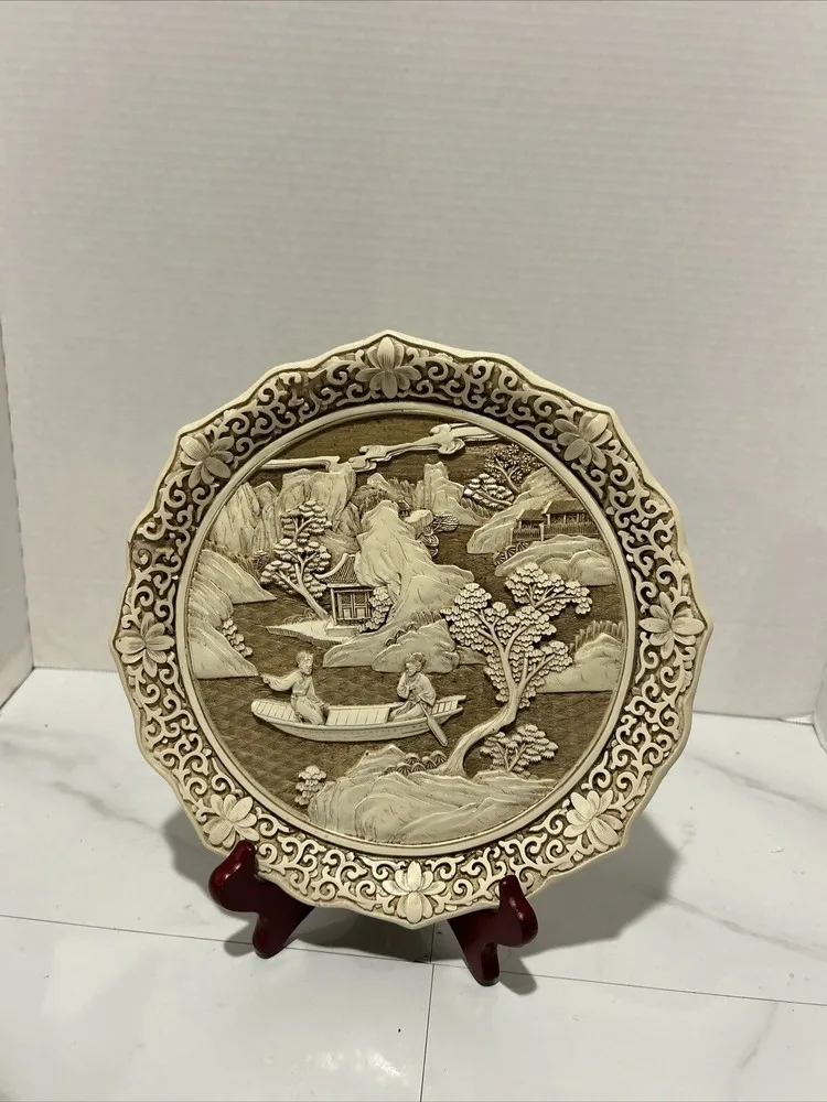 

Dynasty plate 9.25 inch with heightened Asian engraving Read - Brass animal sculpture