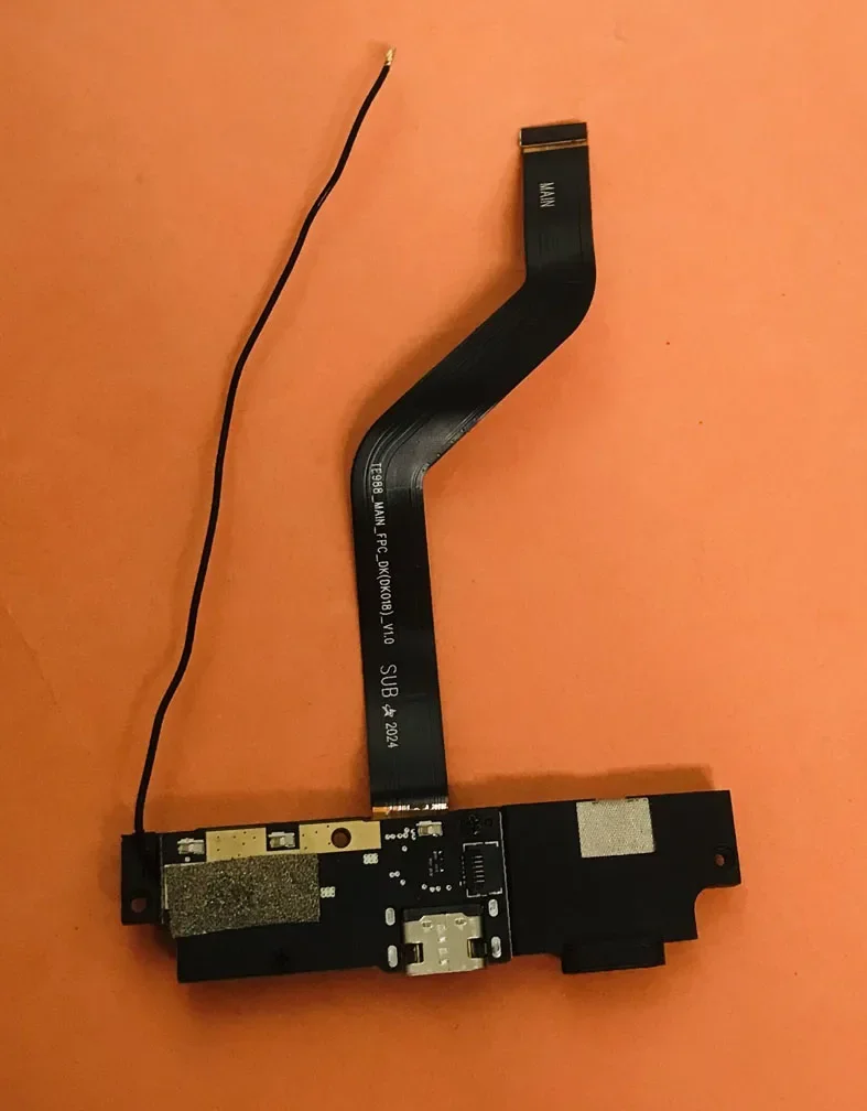 Original Type C Plug Charge Board And Speaker For BLACKVIEW BV6300 Pro, Helio P70, 5.7in, Free Shipping