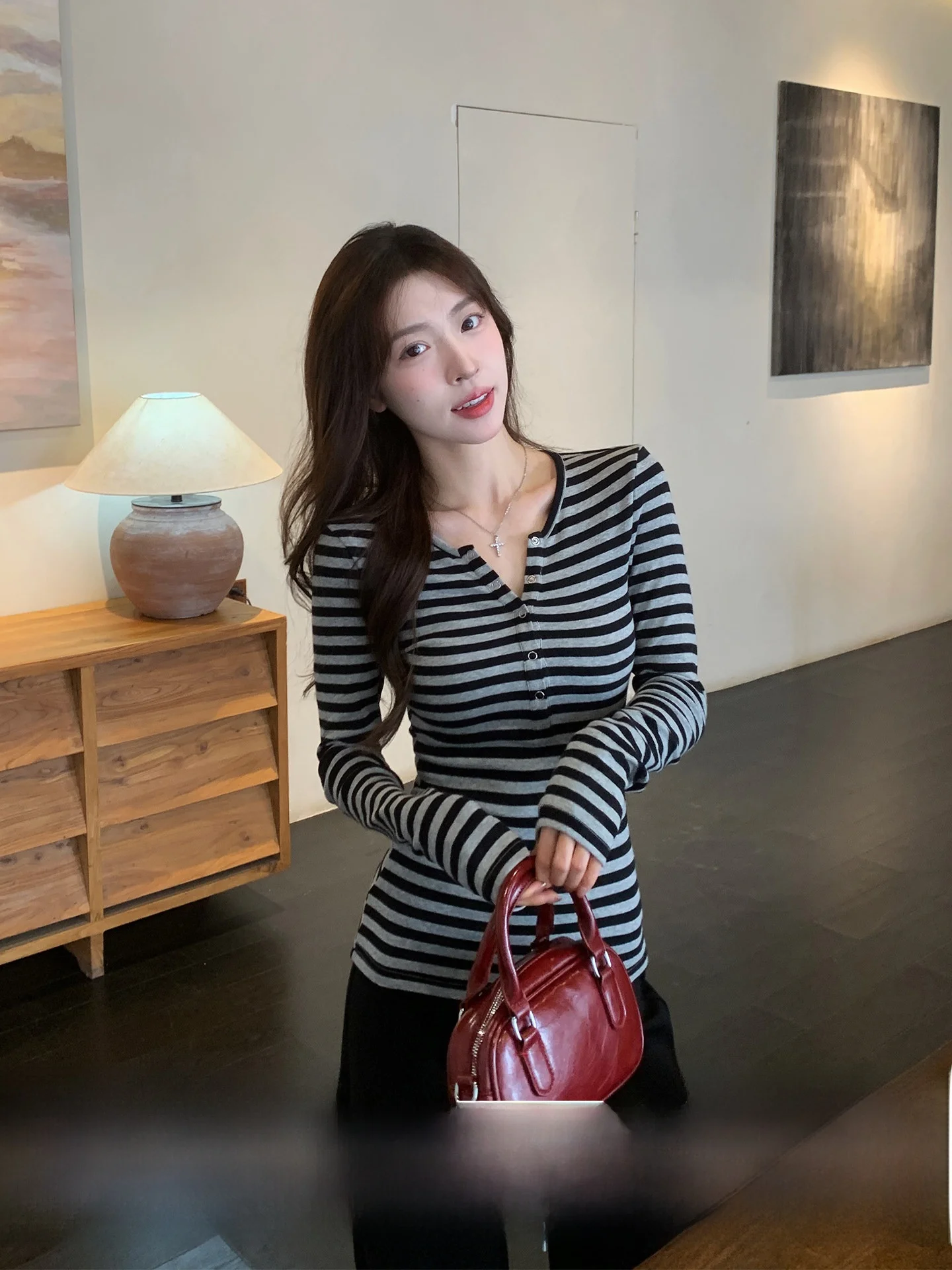 

Женская облегающая футболка в полоску Color Blo Long Sve f с открытым воротником, удобная корейская футболка с базовым слоем