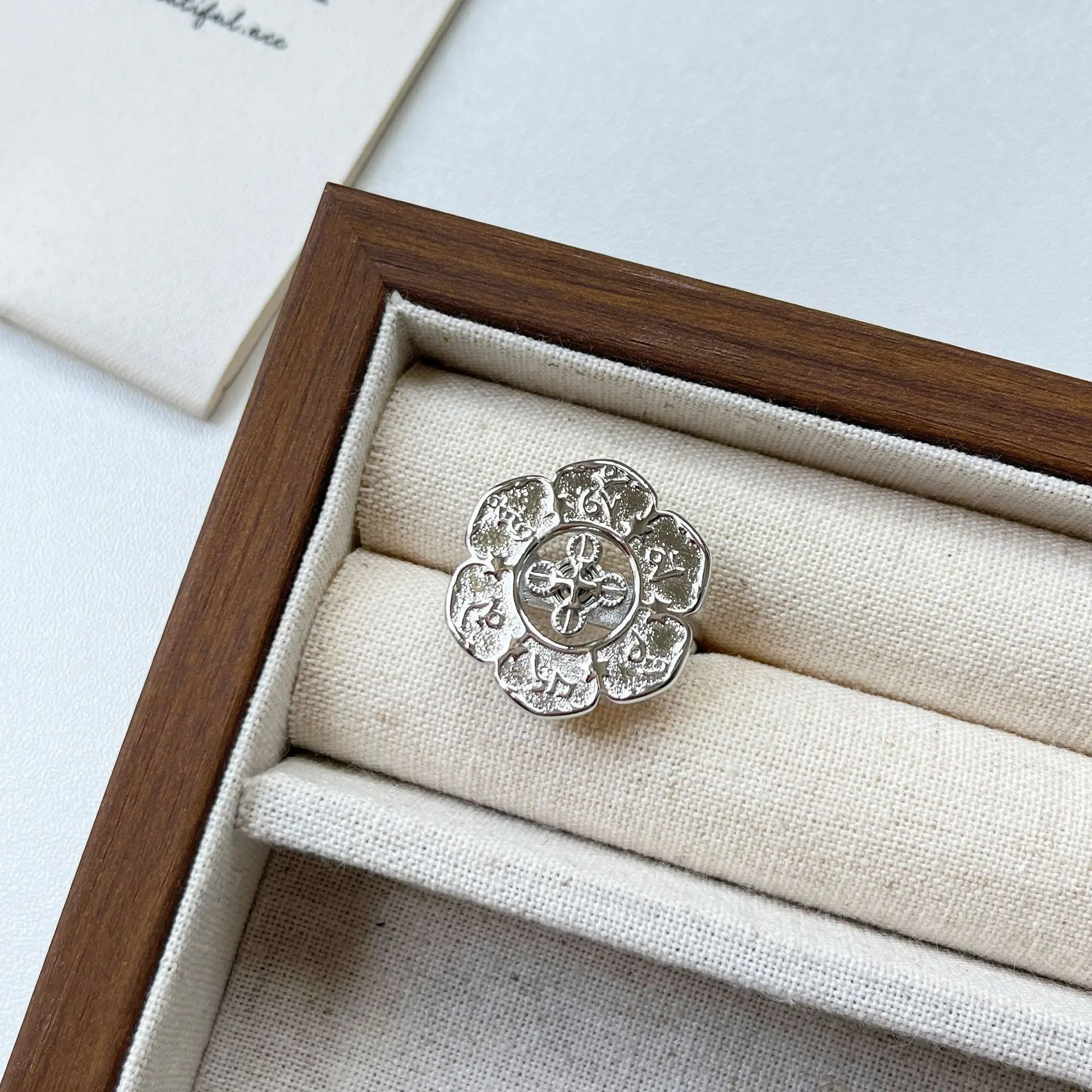 

Korean version niche design open ring femininity ring women's versatile ins niche high-end light luxury