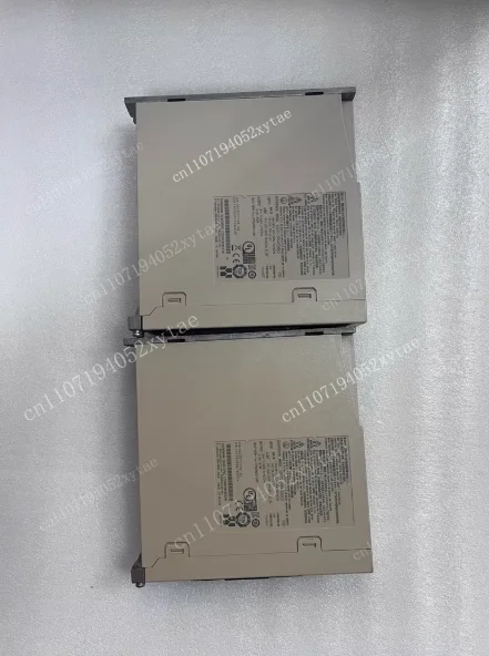 1pcs SGD7S-2R8A30A seven series 400 watt M3 bus driver