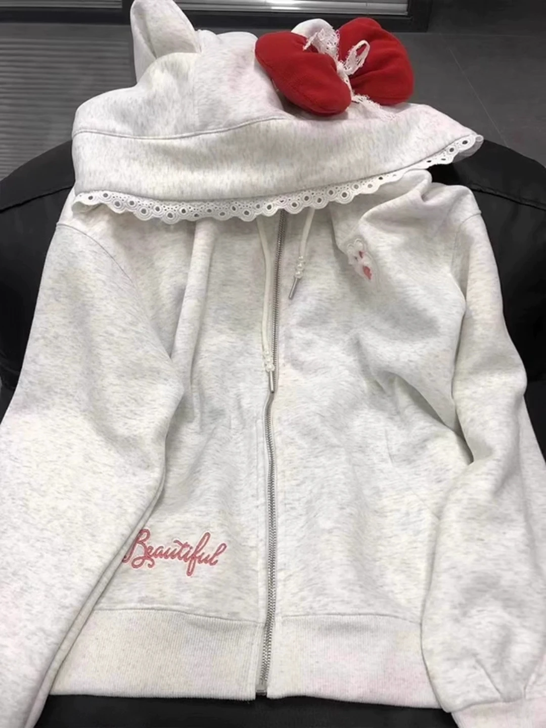 

Корейский шикарный кружевной свитшот с капюшоном и узлом, женская свободная толстовка для похудения, осенне-зимняя верхняя одежда с дизайнерским акцентом