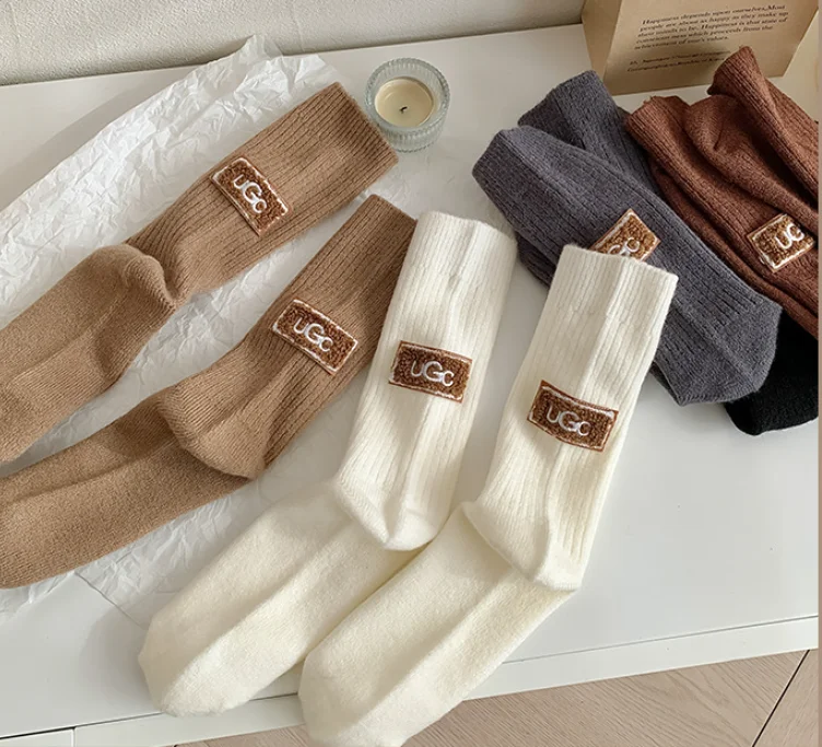 

Winter Cozy Thickened Pile Socks Mid Calf Length Casual Cotton Soft Keep Warm Knitted Snow Boot Footwear Letter print Hosiery