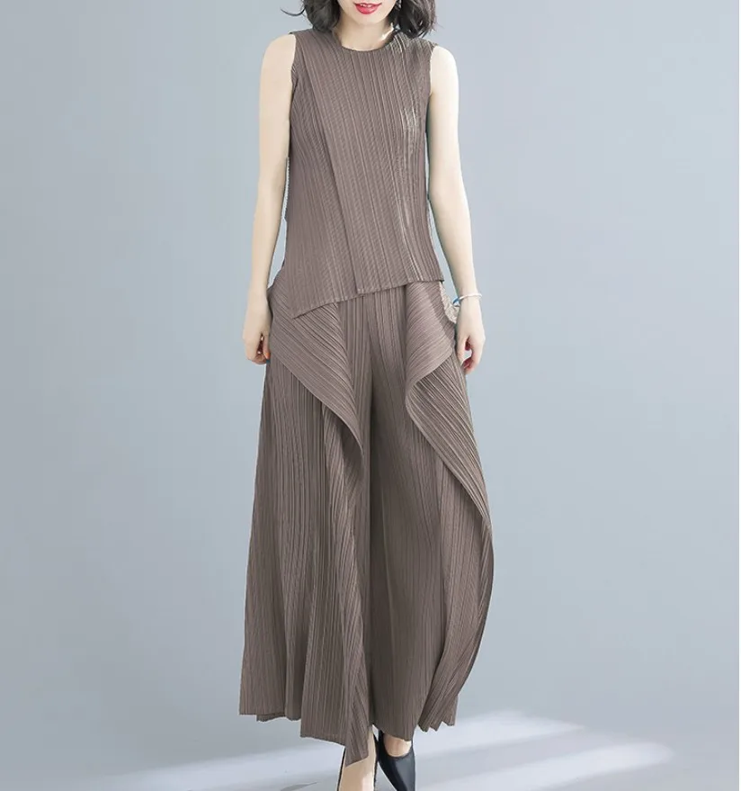 HOT SELLING New  Miyake pleated pants slimming fashionable seaweed pants fairy-like chic irregular pantsHOT SELING