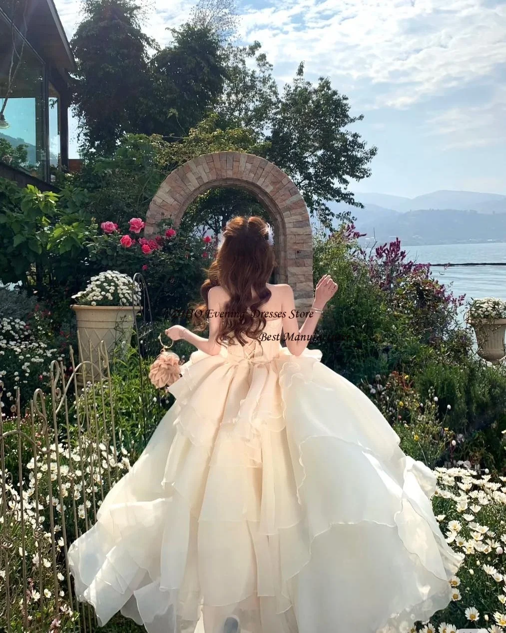 ZHIO فستان زفاف فاخر عاجي متدرج من التل والقطن فستان زفاف لالتقاط الصور مزين بالزهور على شكل قلب بدون أكمام فساتين العروس