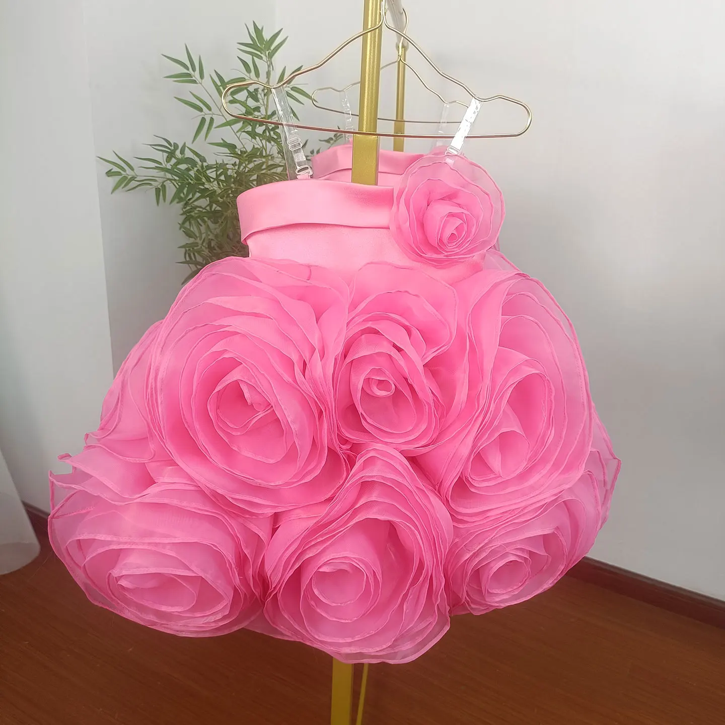 فستان فتاة فوشيا أنيق مع الزهور الصناعية الأبيض للأطفال الأميرة حفل زفاف وعيد ميلاد الأطفال ثوب J157