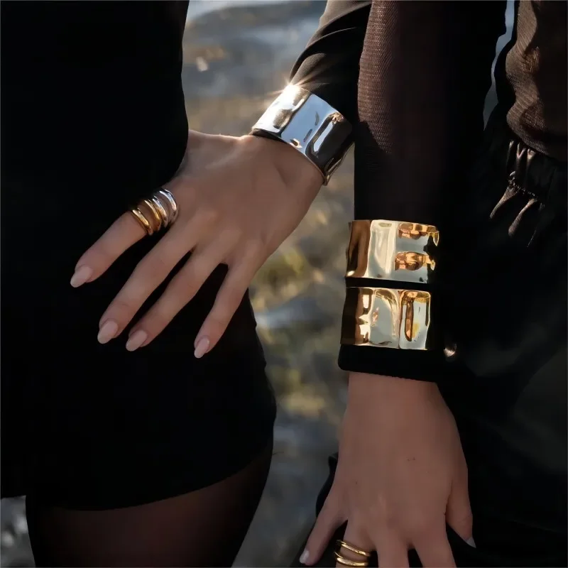 Gold bold statement  bangles  Exaggerated Stainless Steel 18K Gold Plated Jewelry Gift Hammer Pattern Wide Bangles For Women