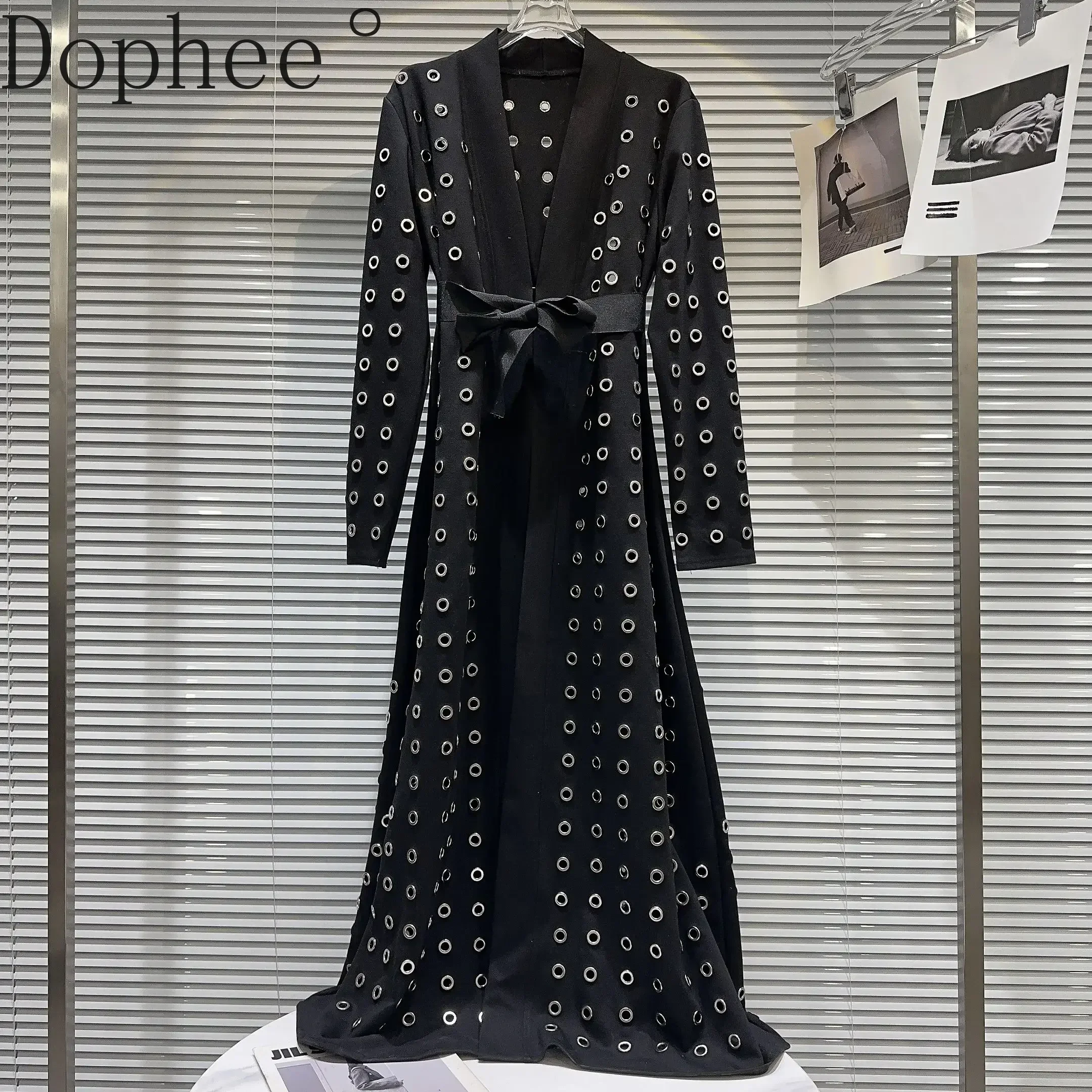 

Catwalk Fashion Lady Autumn Windbreaker Trendy Hollow Out Metal Ring Ultra Long Trench Coat Full Sleeve Lace-up Black Outwear