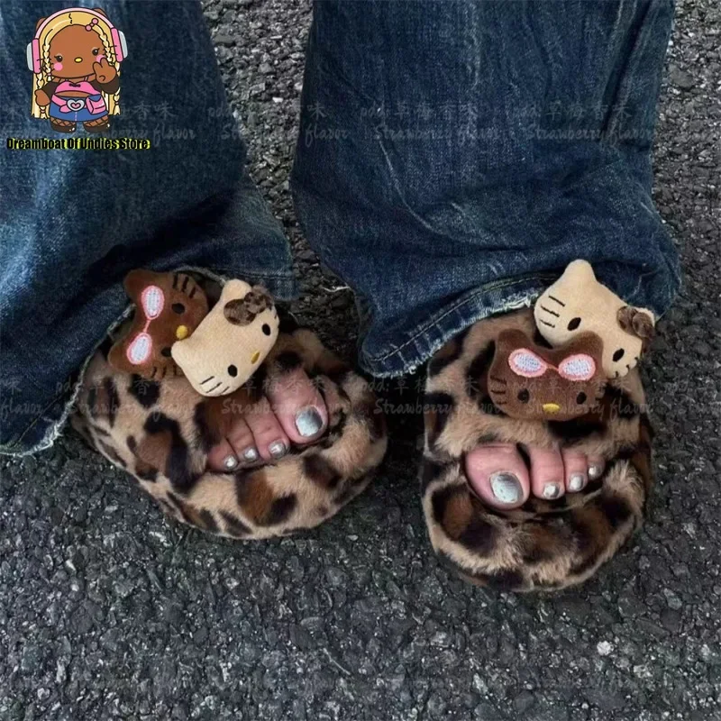 헬로 키티 블랙 다크 브라운 티팬티 슬리퍼, 레오파드 무늬 와일드 카와이 푹신한 4cm 두께 바닥 플란넬 플립 플롭, Y2k 여성 신발