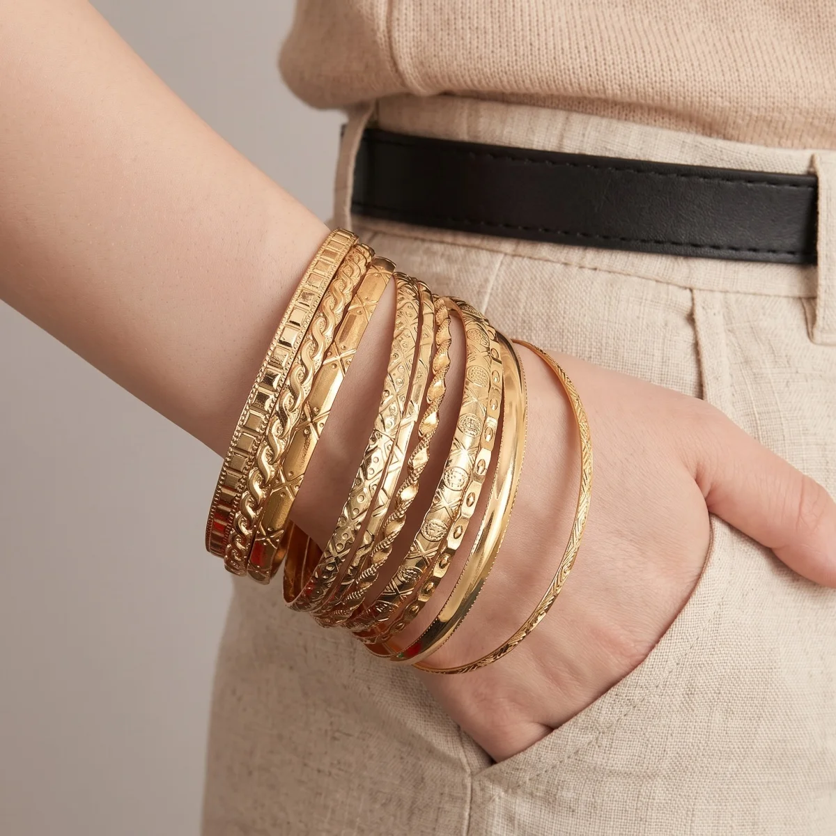 10Pcs/Set Stylish Bohemian Folk Gold Color Metal Bangles Retro Wedding Banquet Distort Grain Bracelet Jewelry Accessories