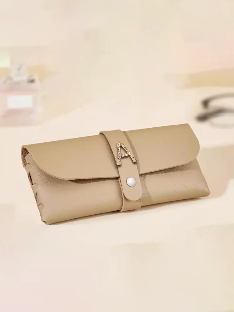 

Anti-Stress PU Leather Eyewear Case: Convenient for Glasses Storage Gold Diamond Leaf Decor