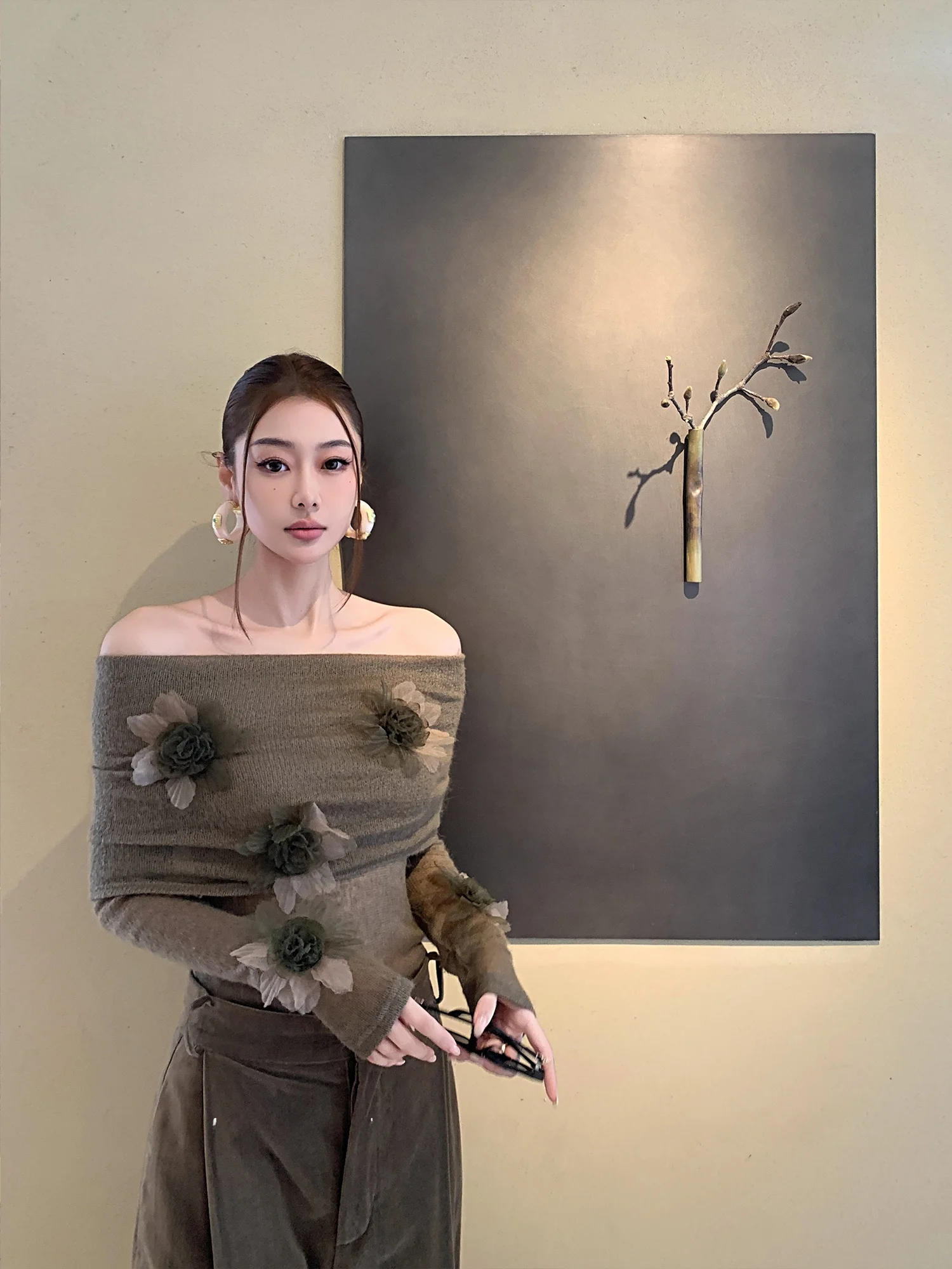 

Faionable One-oulder Long-Sve Knitted Sweater with 3D Flower Decoration by DONGNI3 Trendy Women's Autumn Top