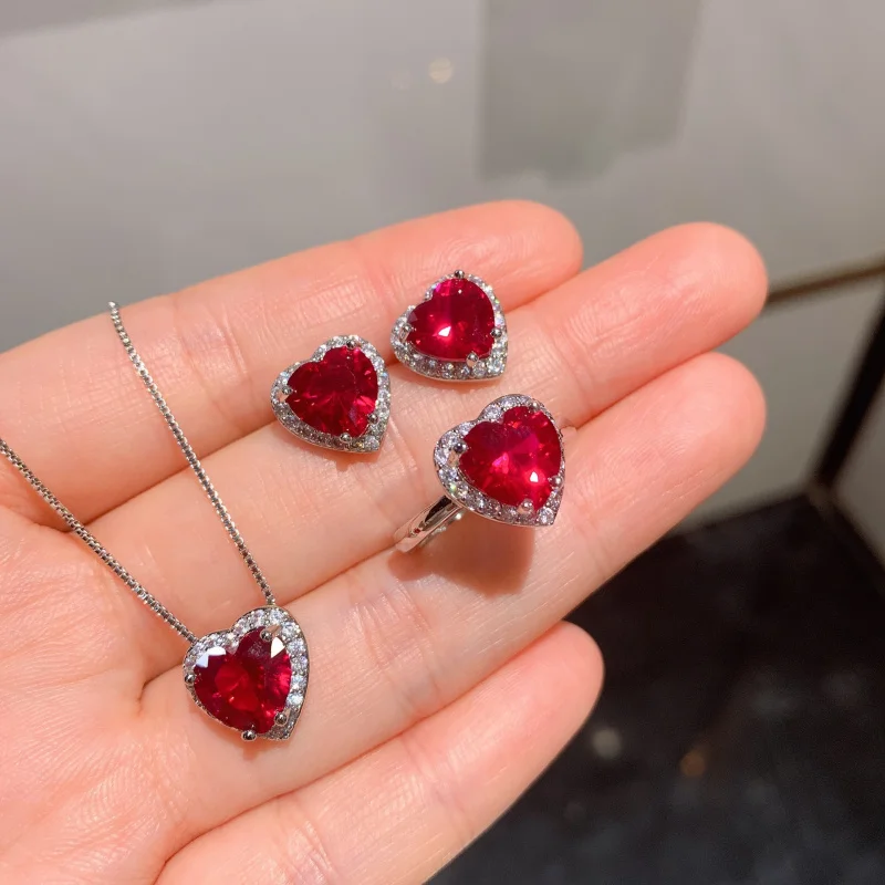 

Jewelry heart-shaped pendant, heart-shaped earrings, heart-shaped ring, red glass heart-shaped main stone 9*9