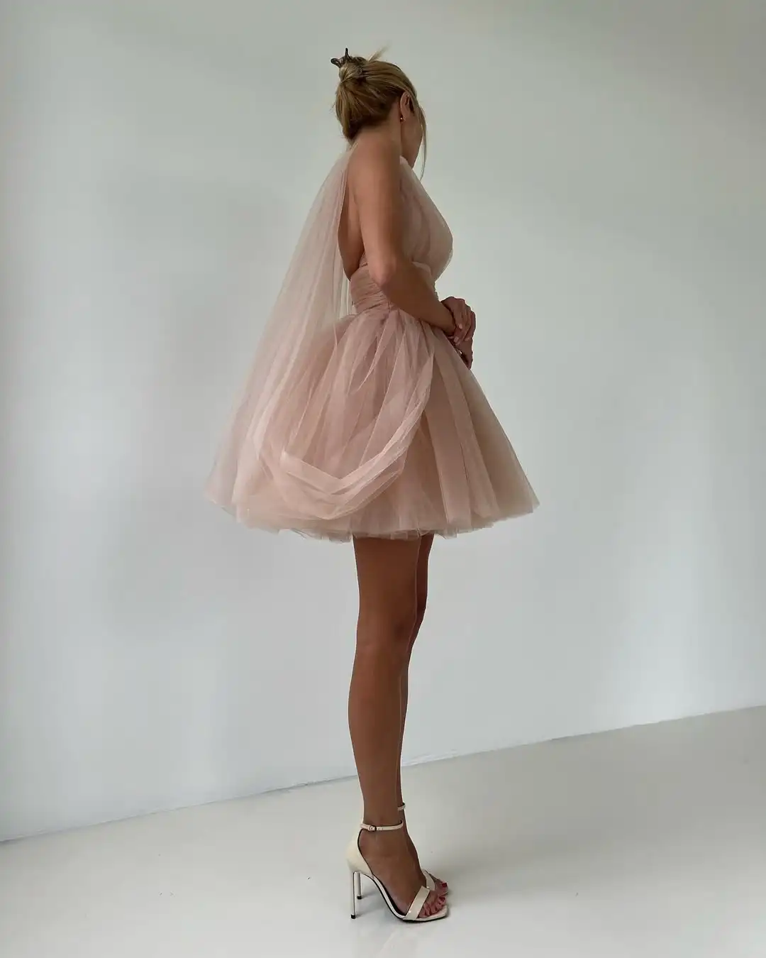 MD Elegant Meat Pink Tulle Prom Dress Bespoke Occasion Modern Dress Simple Photo Shoot Deep V Neck Evening Dress Customized 2025