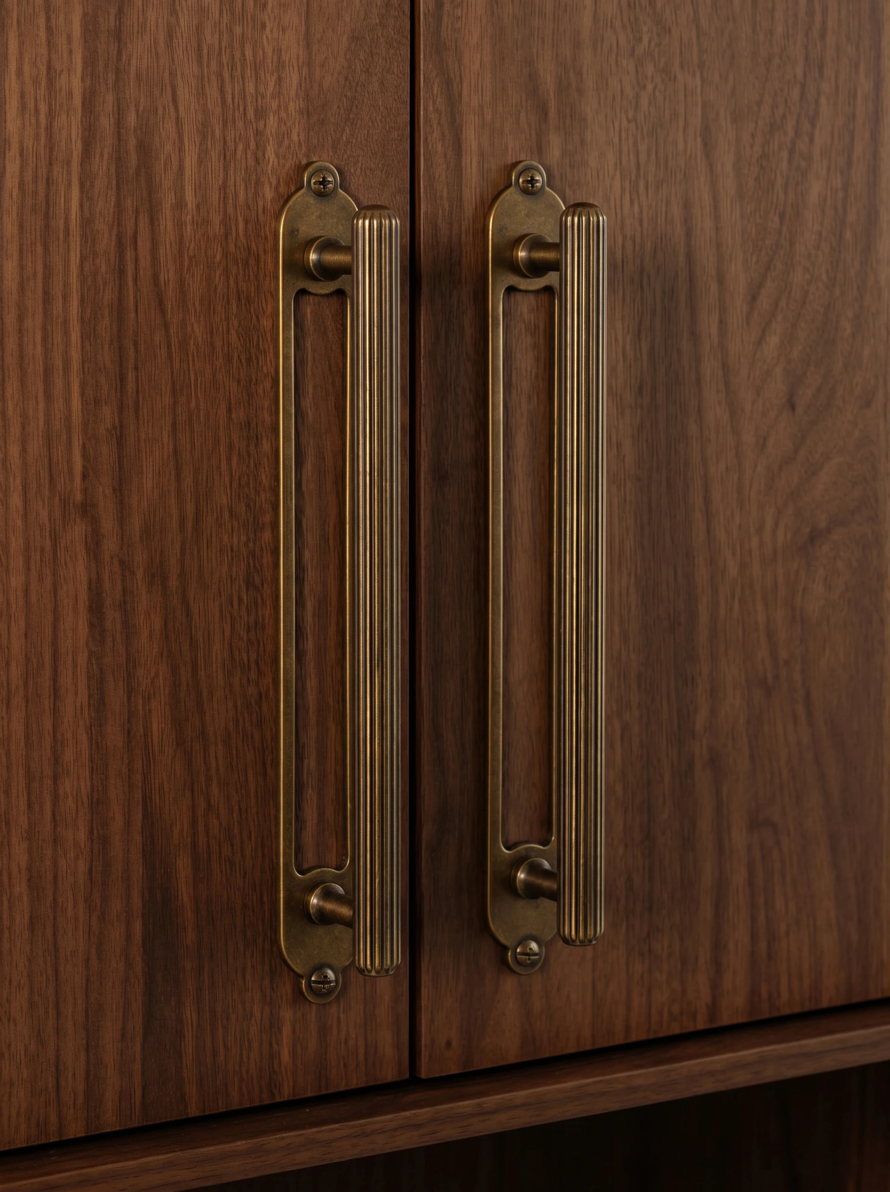 Goo-Ki 2 Pack Antique Brass Cabinet Pulls with Open-Frame Backplate, Solid Zinc Alloy Kitchen Hardware for Cupboard and Dresser，5 Inch Center to Center