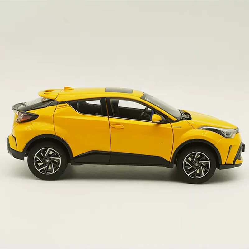 1:18 Scale C-HR CHR Alloy Car Model Ornaments