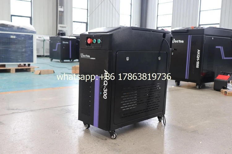 Pulse 100W 200W 300W Portable Laser Cleaner For Metal Rust Removal Wood Paint Laser Cleaning Machine