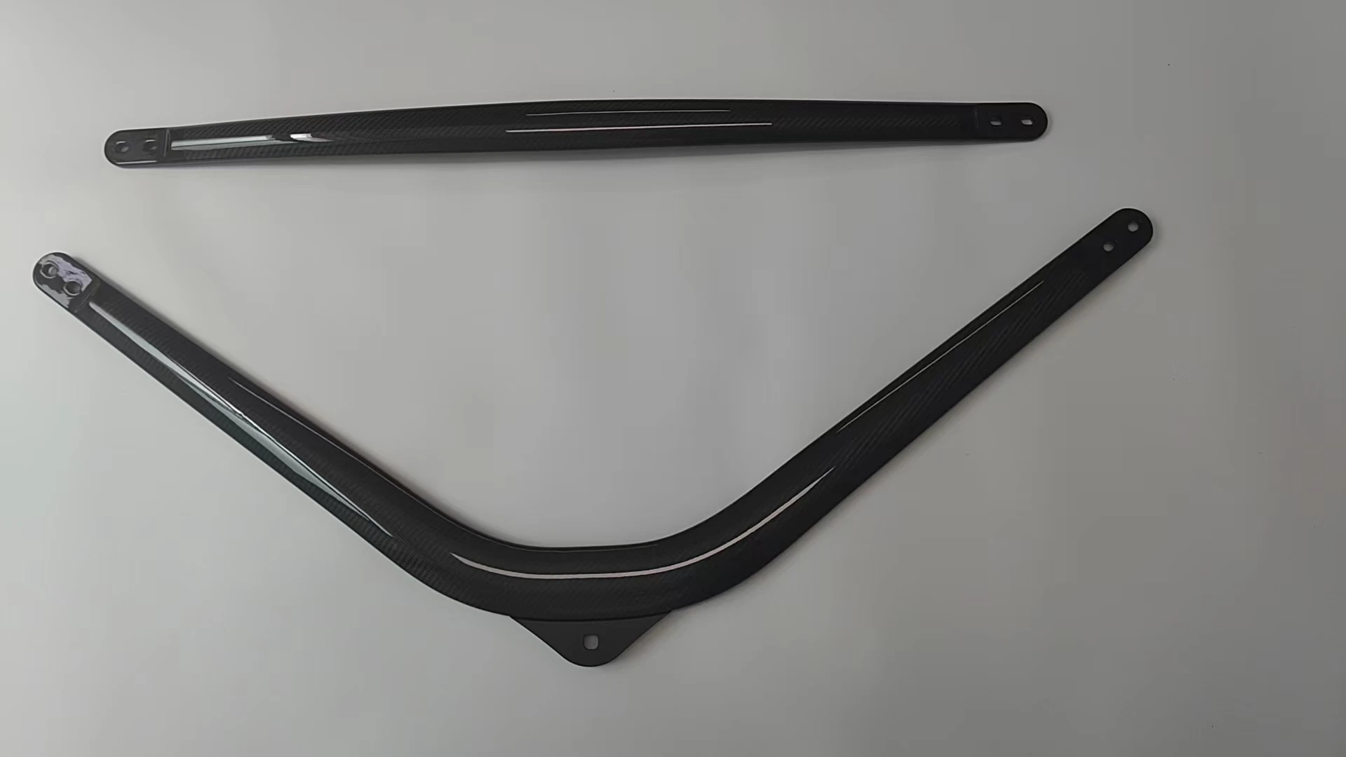 RSC Style Dry Carbon Fiber Engine Strut Brace Tower Bar Balance Bar For BMW G87 M2 G80 M3 G82 G83 M4 2021-2023