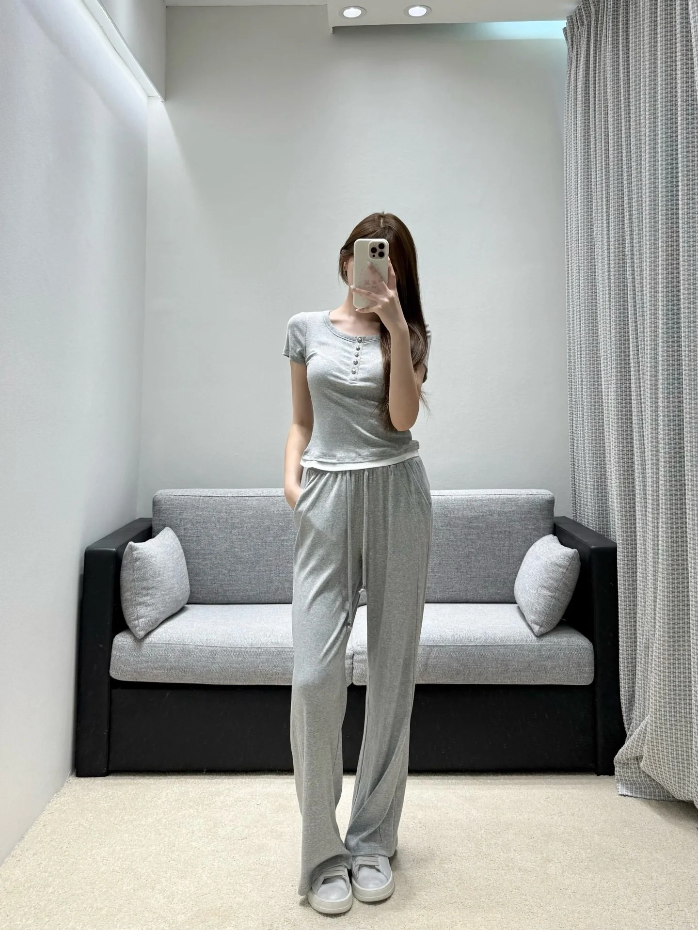 26 Spring/Summer Collection - Casual Two-Piece Set, Short T-shirt, High-Waisted Wide-Fitting Pants, Elasticized Stretch Waist