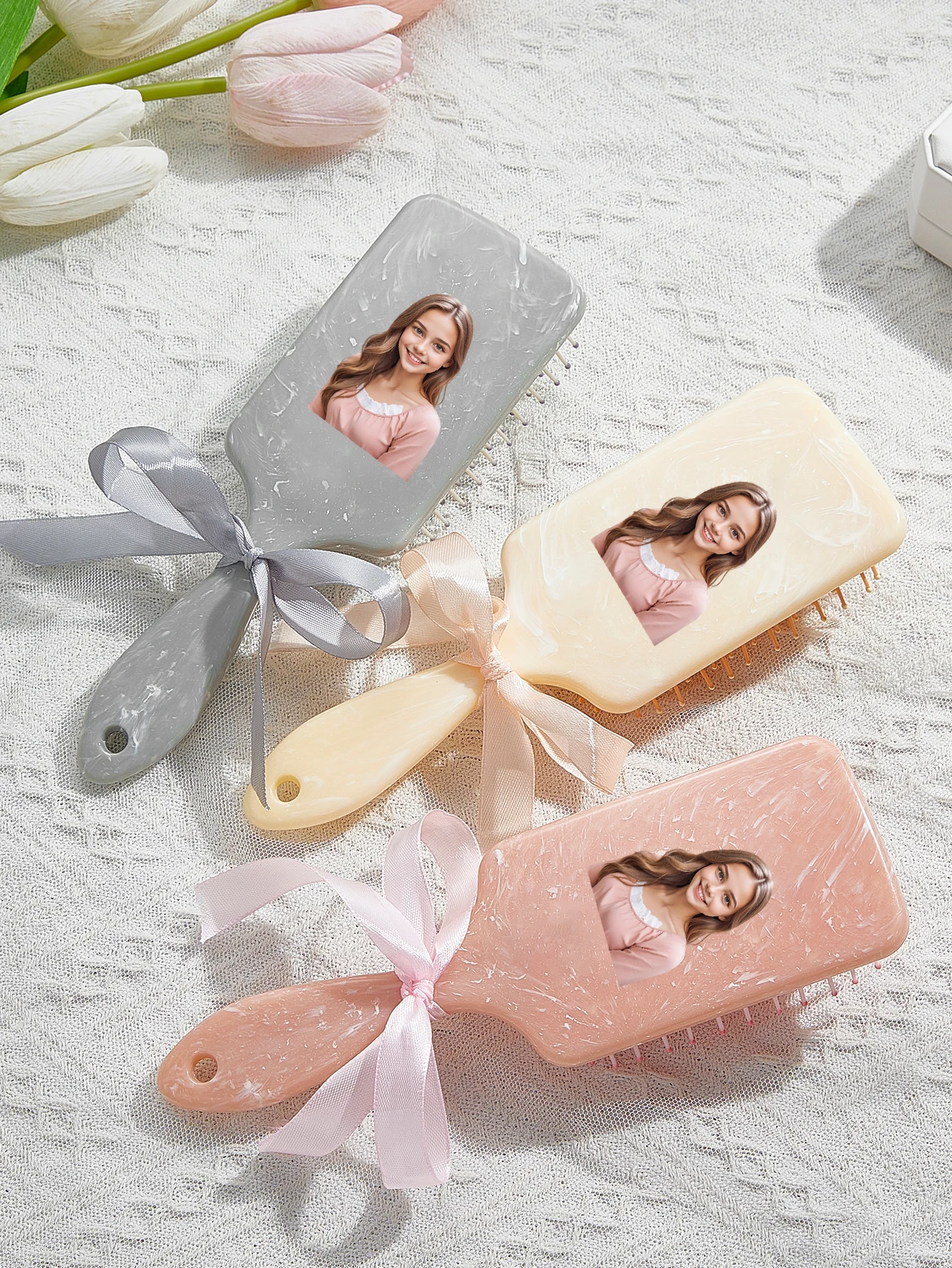 1pc Custom Photo Comb Personalized Hair Brush Detangling Air Cushion Comb with Photo Number Design Keychain Gift for Women Girls