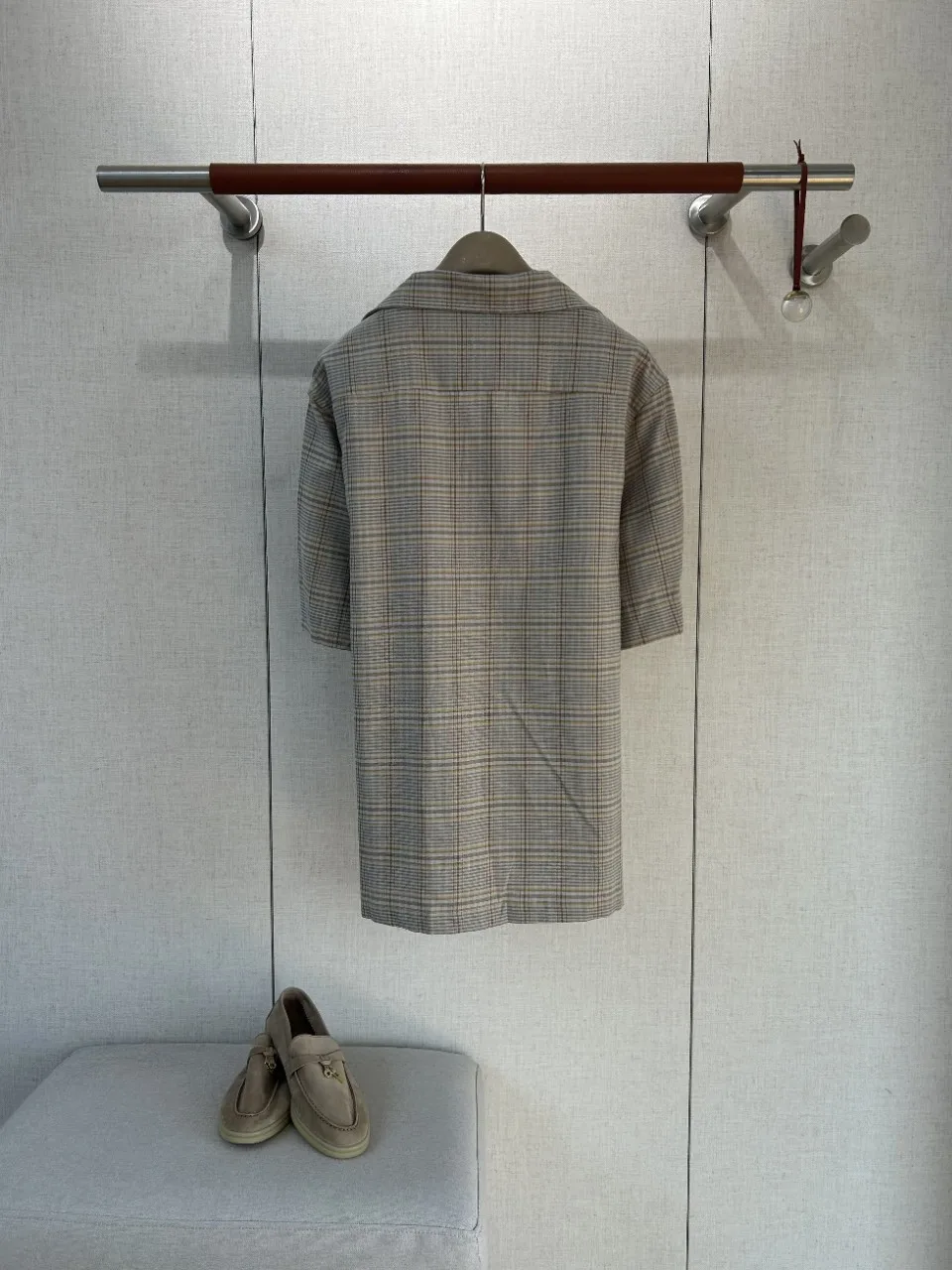 Mens Old Money Style Linen Blended Short Sleeve Shirt 26ss Plaid Cuban Collar Button Down Patch Pocket Side Slit Casual Shirt
